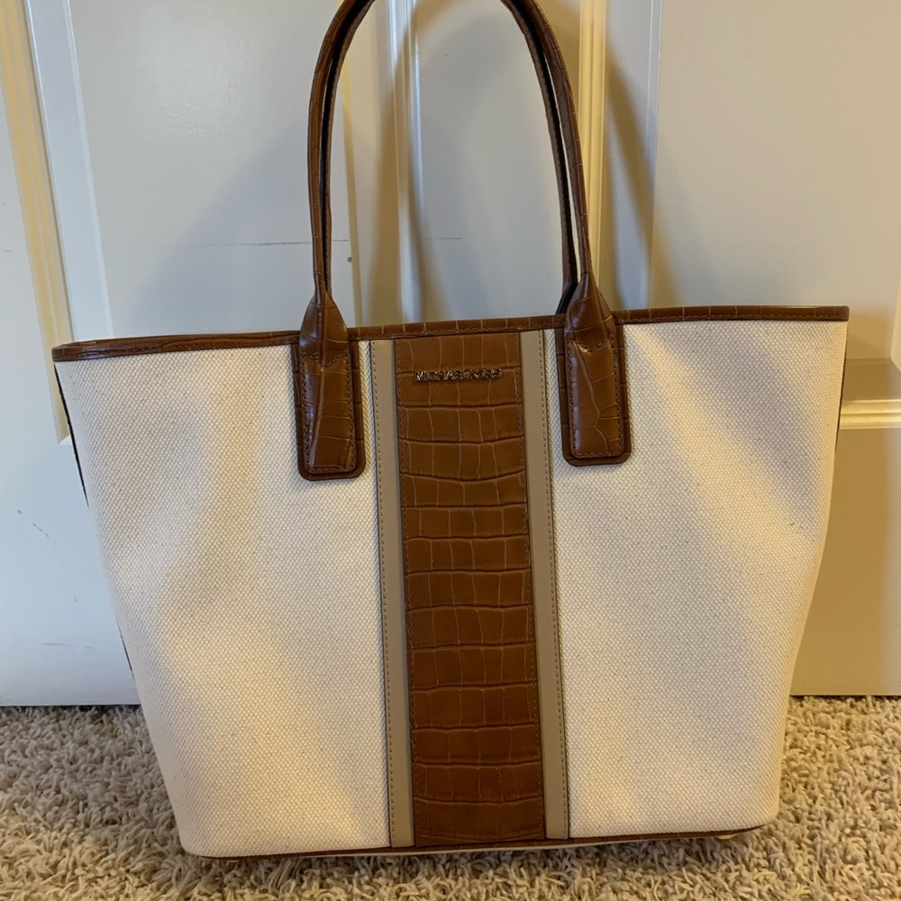 Micheal Kors tote bag, new